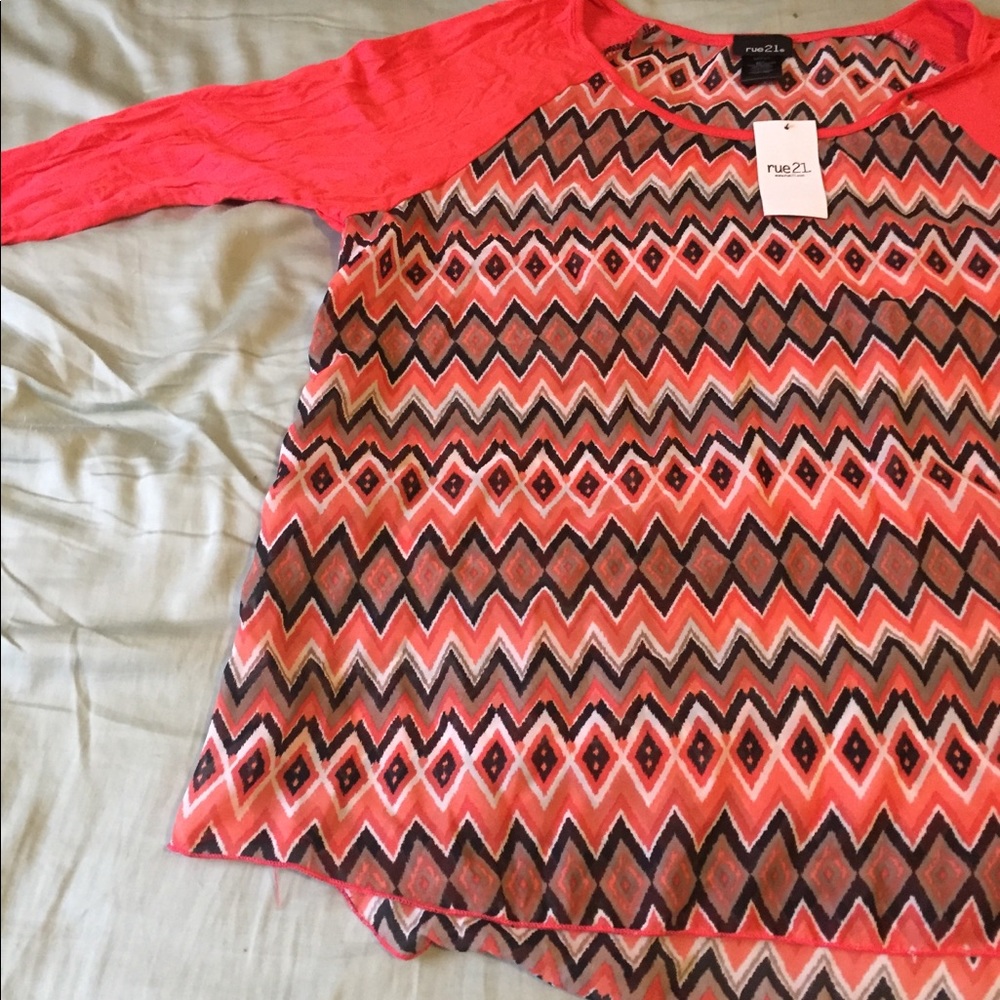 Rue 21 patterned top